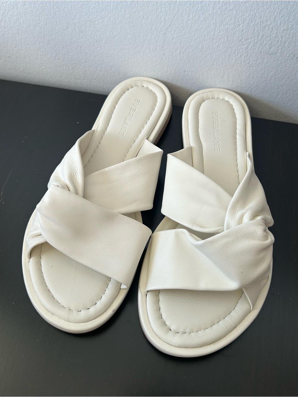 Everlane The Day Twist Sandal Cream Slide Sandals in white